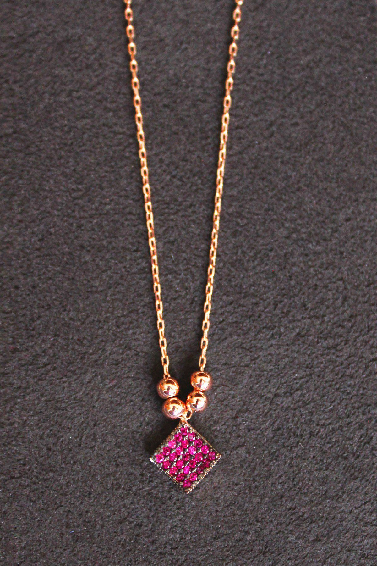 Kırmızı Kare Rose Gümüş Kolye (TGK0137)