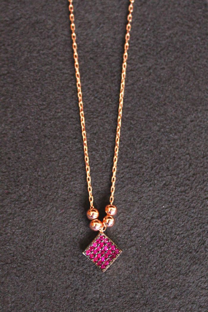 Kırmızı Kare Rose Gümüş Kolye (TGK0137)